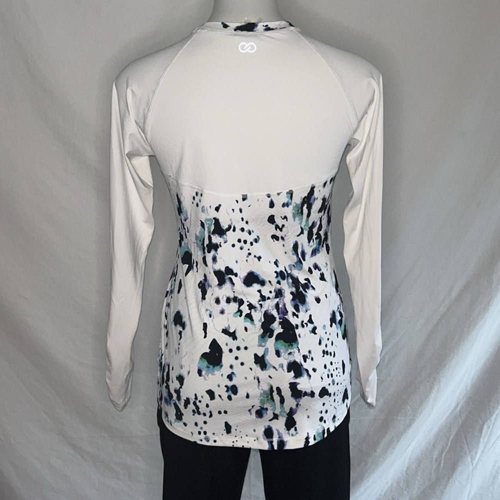 Abstract Athletic Long Sleeve - Calia by Carrie Underwood, Medium